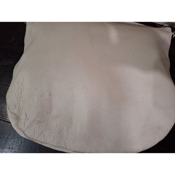 Michael Kors Fulton Large Hobo Bag in "Vanilla" Peebled Leather/Pre-owned, Good - Picture 5 of 9